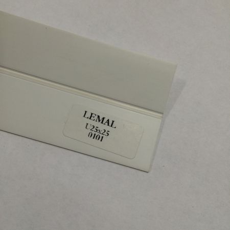 Универсальный Уголок ПВХ Lemal 2750х25х25 №0101 Белый